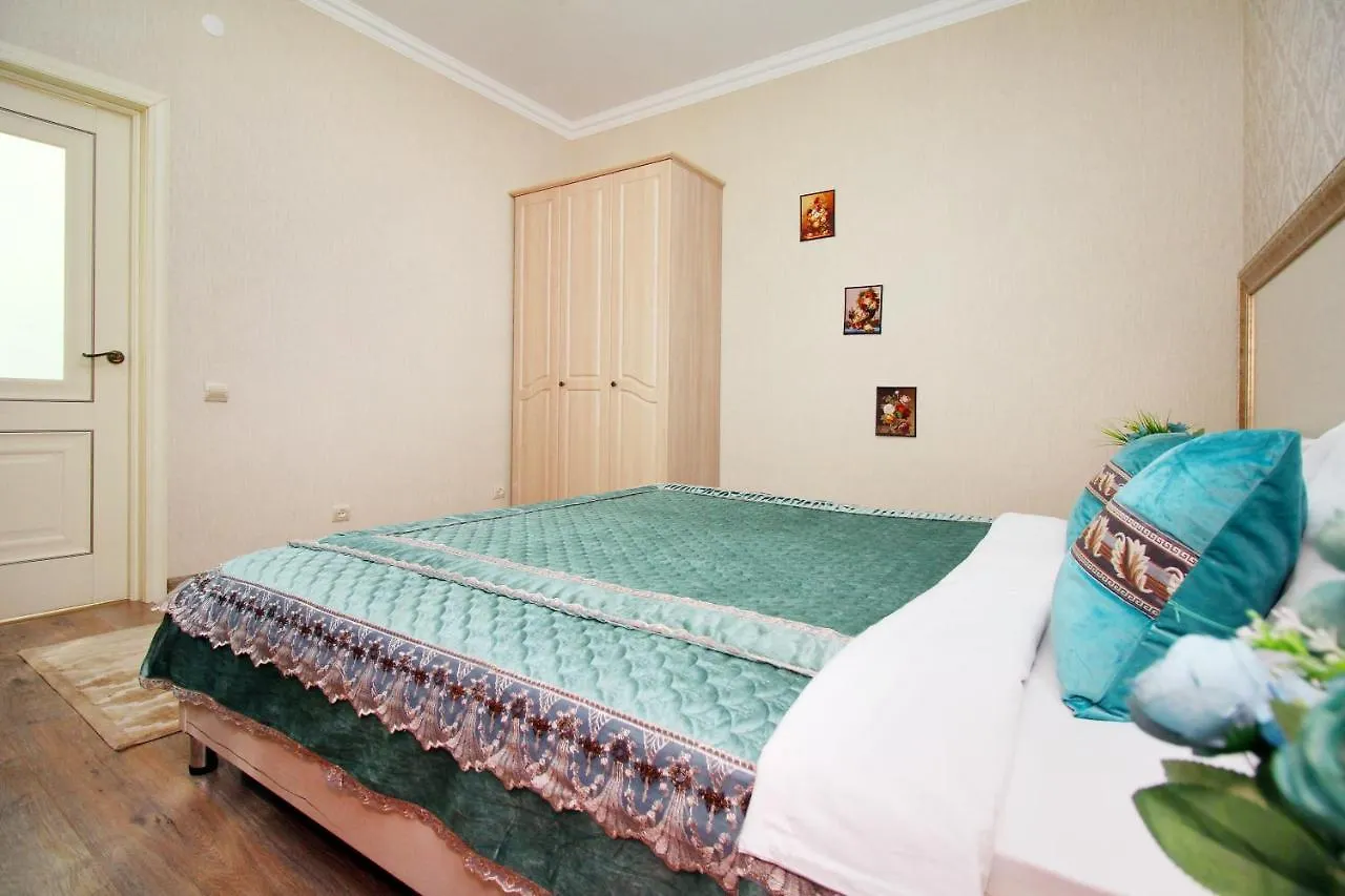 Apartment 2-Х Комн. Уютная Квартира Жк Шахристан Almaty