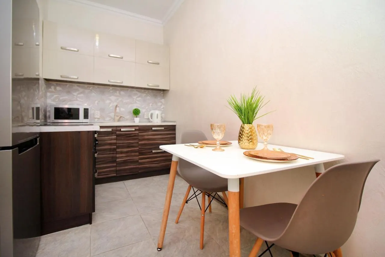 Apartamento 2-Х Комн. Уютная Квартира Жк Шахристан Almatý